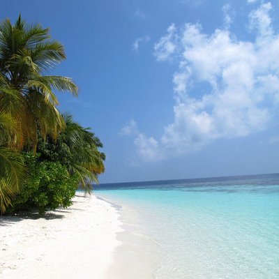 Naladhu - Velighandu Huraa Island in South Male