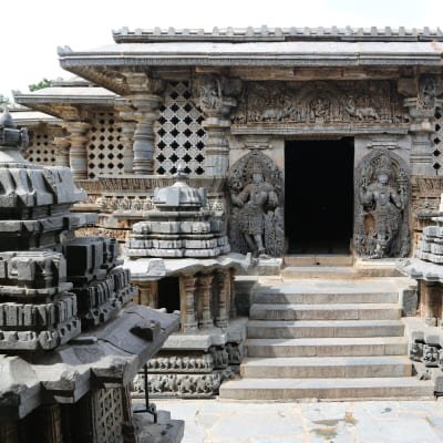 Bangalore to Belur and Halebid