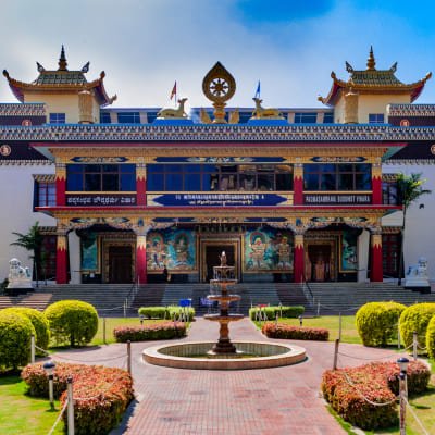 Tibetan Tranquility: Bangalore to Namdroling Monastery Day Tour