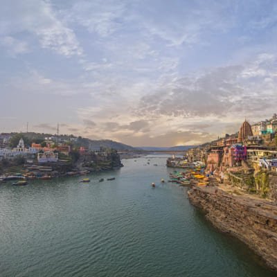 Jyotirlinga Journey: Indore to Omkareshwar Private Day Trip