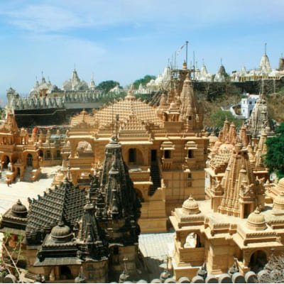 Divine Hills and Temples: Palitana Jain Temple Trekking Tour