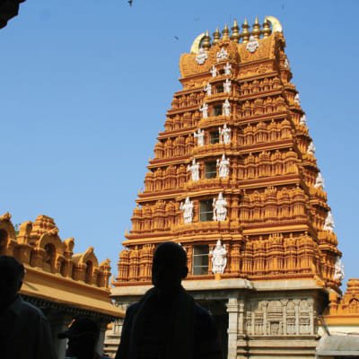 Hubli to Badami, Hampi, Belur, Halebedu & Bangalore Tour