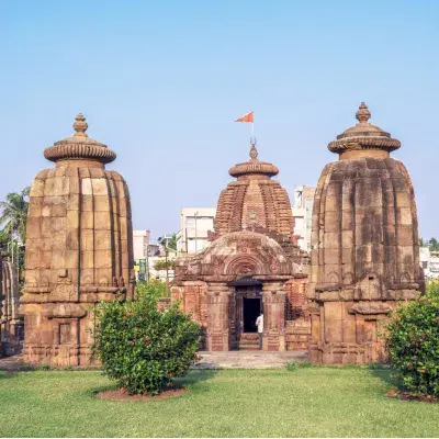 Incredible Temples & Goa Beach Tour