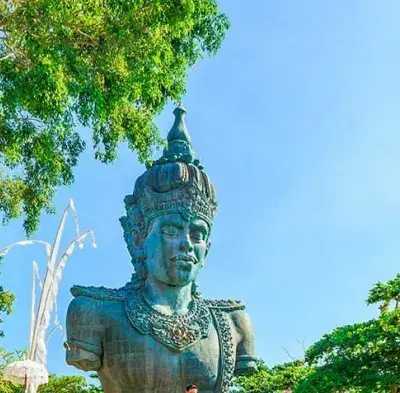 Bali Dolphins and Beyond – 5 Days Bali Tour Package