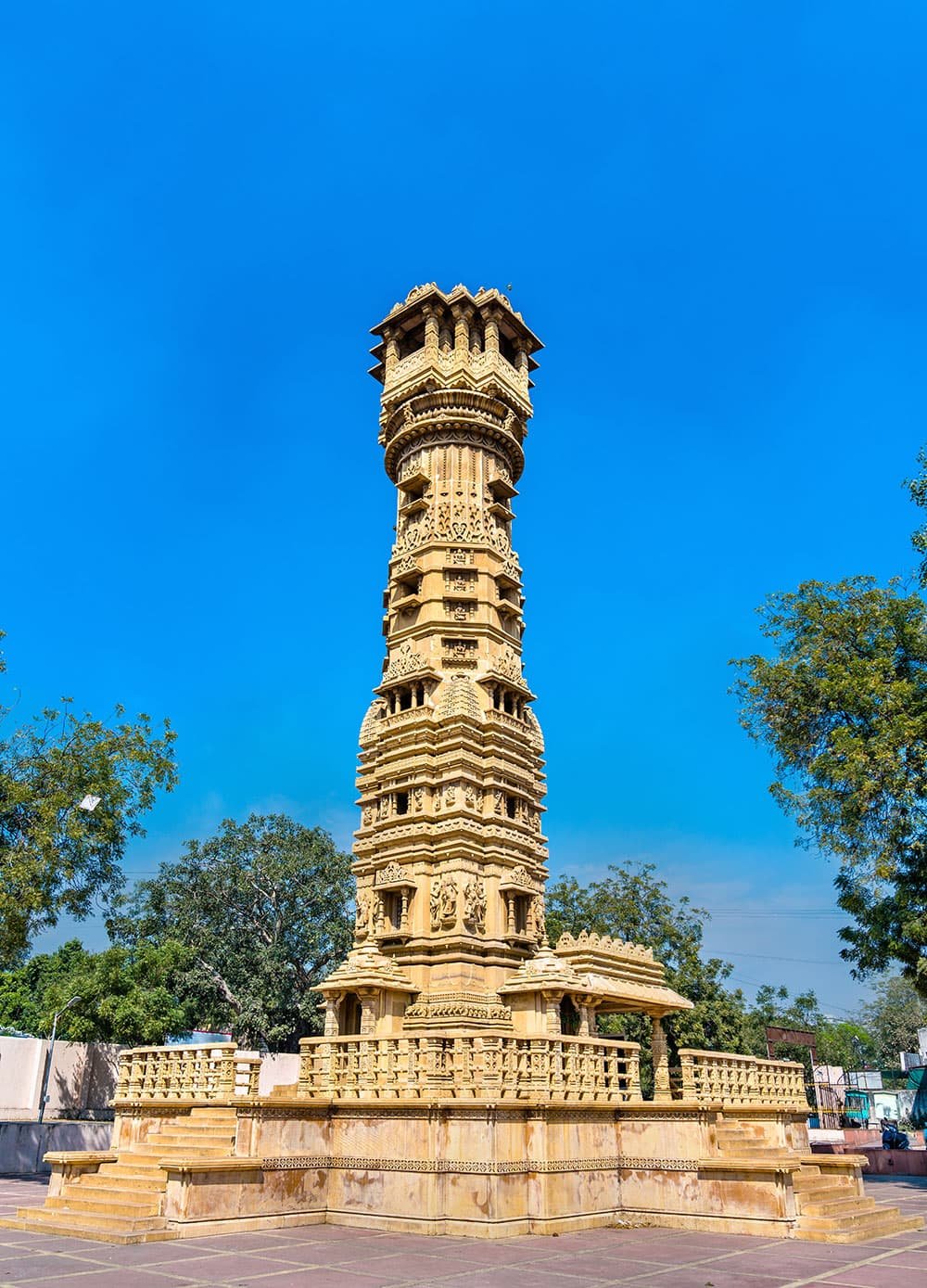 Gujarat Historic Places & Wildlife Safari Tour