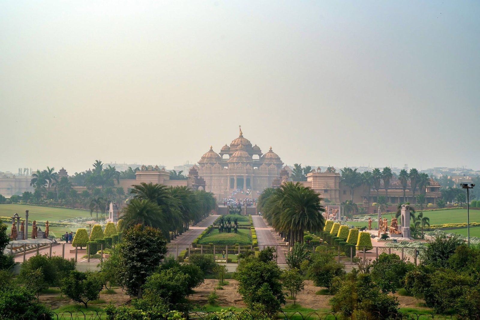 Divine Delhi: A Day Tour of Hindu Places of Worship