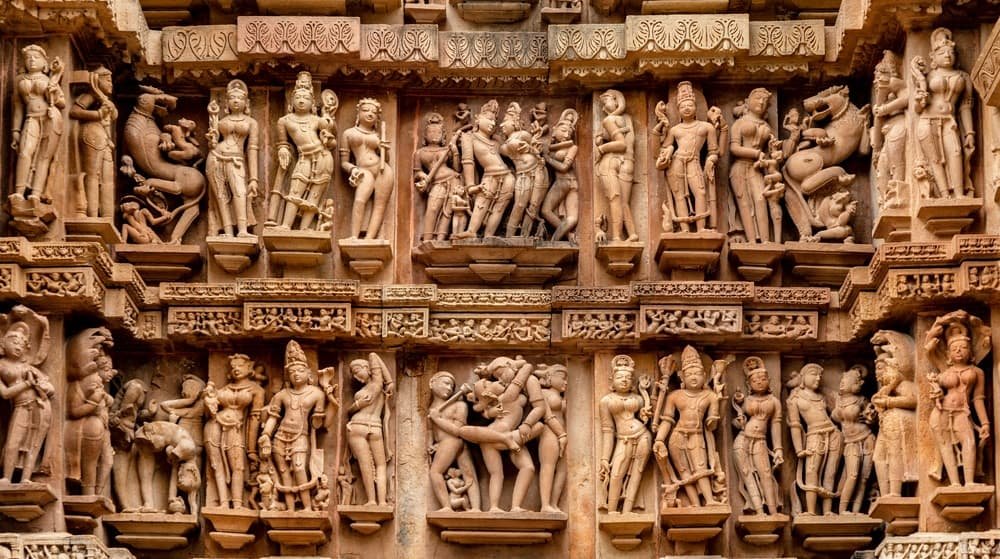 Spiritual Tour (Jyotirlinga, Kamasutra Temple & Holy River Ghats)
