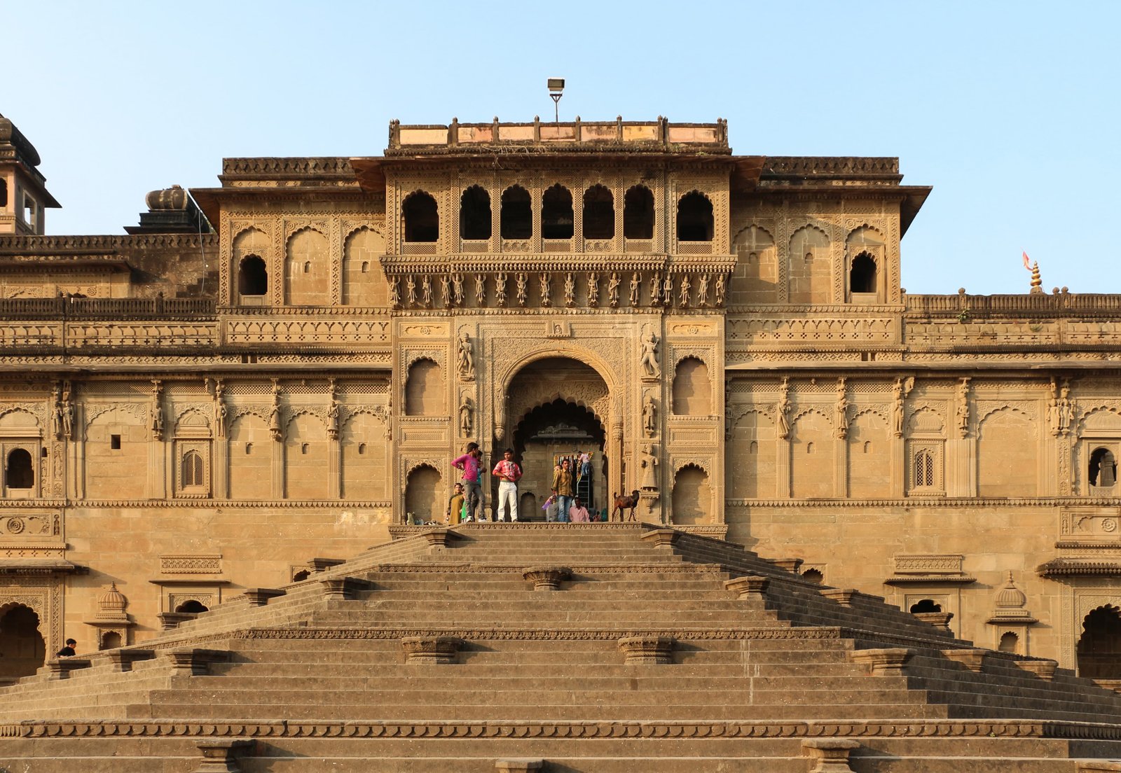 Mahakaleshwar, Omkareshwar & Maheshwar Jyotirlinga & Shiva Temple Tour