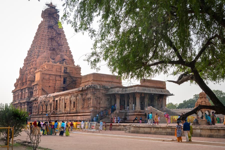 Trichy and Great Living Chola Temples Tour