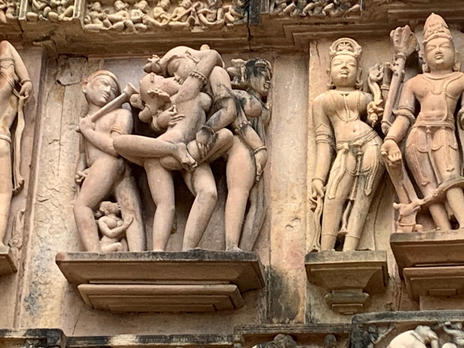 Temples and Tigers: Khajuraho and Panna National Park Tour