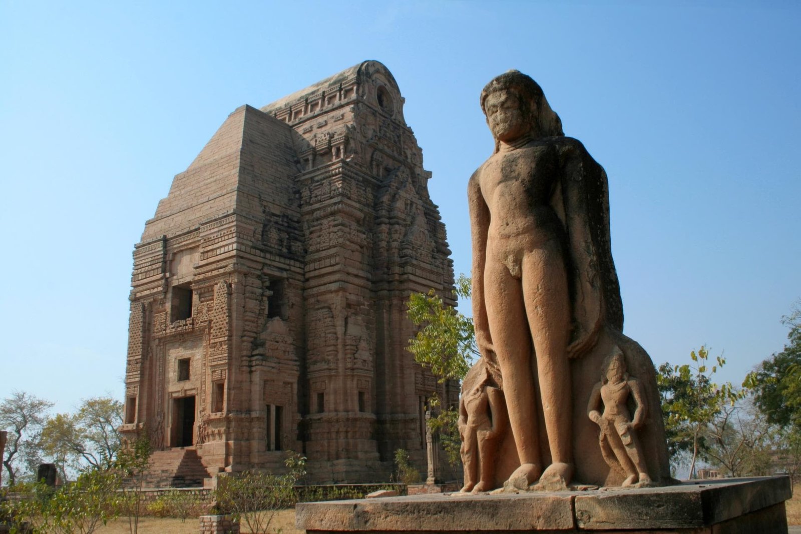 Mughal Monuments, Temples & Kerala Backwater